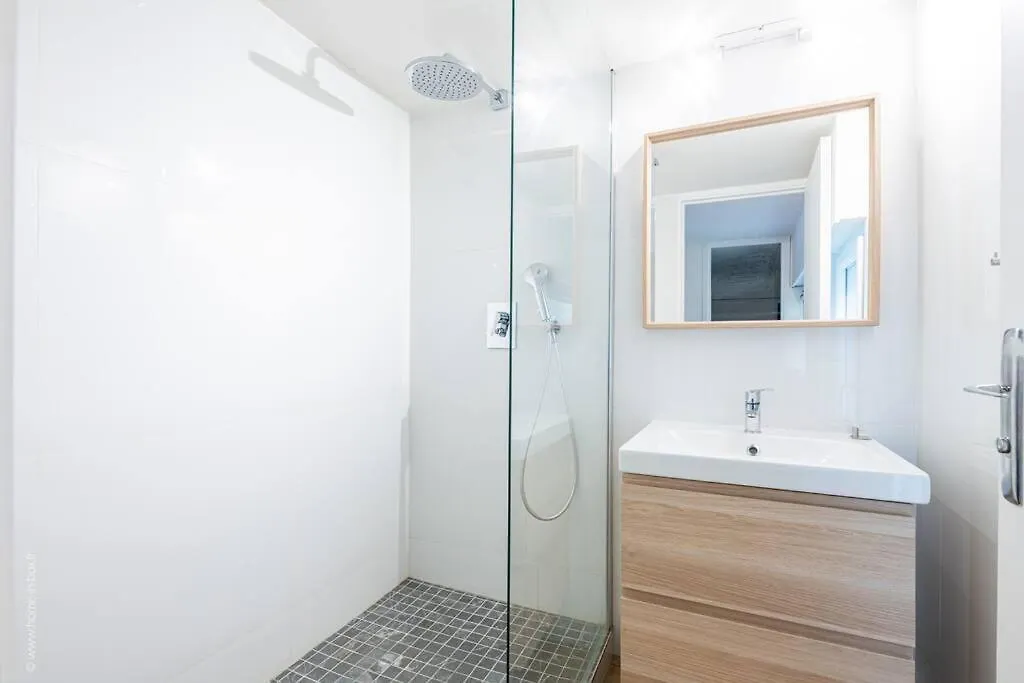 L'Atelier Loft-Invalides Tour Eiffel- 6 Pers-2 Chambres - Cosy Paris 0*,