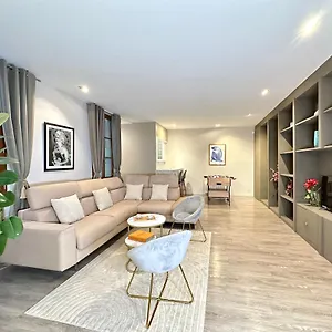 Saint Germain Des Prés - Deluxe Parisian Loft - 5492 Paris